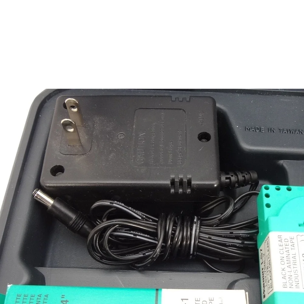 Panduit LS7 Pan-Quik Hand-Held Thermal Transfer Labeling System Printer Kit Case